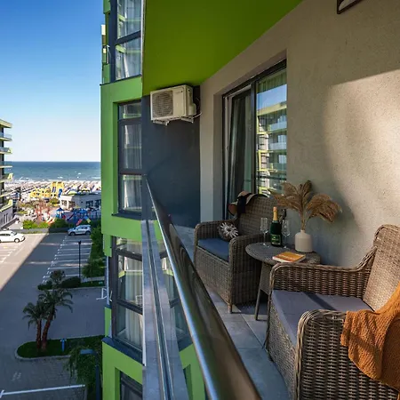 Dream & Pool Apartment Navodari
