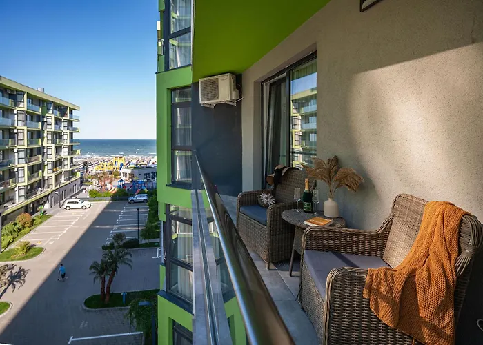 Dream & Pool Апартаменты Нэводари